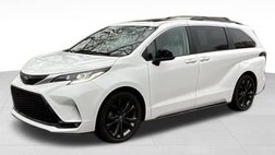 2023 Toyota Sienna XSE 7-Passenger