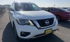 2017 Nissan Pathfinder SL