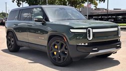2024 Rivian R1S Adventure