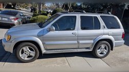 2002 Infiniti QX4 Base