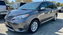 2017 Toyota Sienna XLE