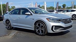 2020 Volkswagen Passat R-Line