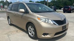 2013 Toyota Sienna LE 8-Passenger