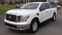 2017 Nissan Titan SV