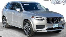 2022 Volvo XC90 T6 Momentum 7-Passenger