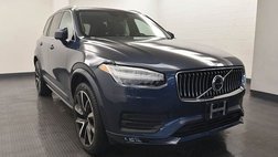 2022 Volvo XC90 T6 Momentum 6-Passenger