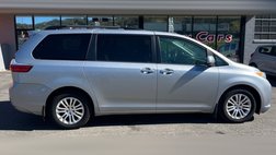 2017 Toyota Sienna XLE 7-Passenger Auto Access Seat