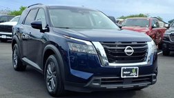 2024 Nissan Pathfinder SV