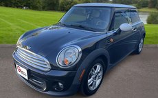 2012 MINI Cooper Hardtop Base