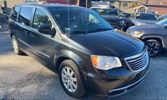 2016 Chrysler Town and Country Touring