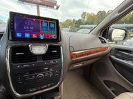 2012 Chrysler Town and Country Touring