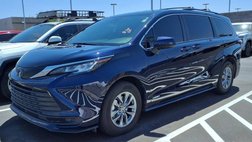 2021 Toyota Sienna LE 8-Passenger