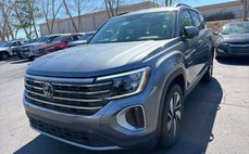 2025 Volkswagen Atlas SE