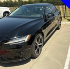 2023 Volvo S60 B5 Plus Dark Theme