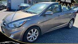 2013 Hyundai Accent GLS