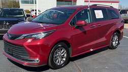 2023 Toyota Sienna 