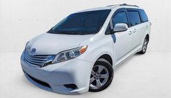 2017 Toyota Sienna LE