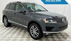 2016 Volkswagen Touareg VR6 Lux