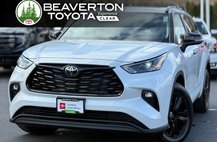 2025 Toyota Highlander Hybrid XLE