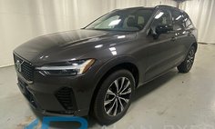 2025 Volvo XC60 B5 Plus Dark Theme