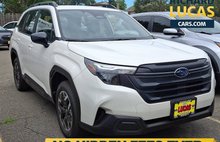 2025 Subaru Forester Base