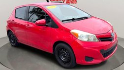 2013 Toyota Yaris LE 5-Door AT