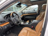 2011 Lincoln MKT Base