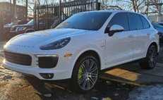 2017 Porsche Cayenne S E Platinum