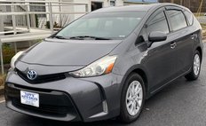 2016 Toyota Prius v Three