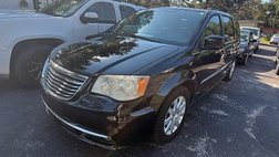2014 Chrysler Town and Country Touring
