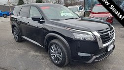 2024 Nissan Pathfinder S