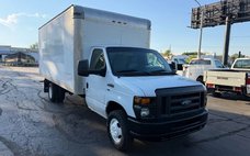 2017 Ford E-Series E-350 SD