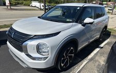 2022 Mitsubishi Outlander Black Edition