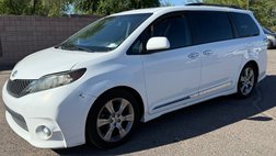 2014 Toyota Sienna SE 8-Passenger