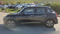2022 MINI Hardtop Cooper