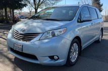 2016 Toyota Sienna XLE