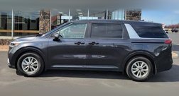 2023 Kia Carnival LX