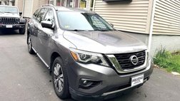 2017 Nissan Pathfinder SL
