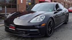 2018 Porsche Panamera 