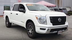 2022 Nissan Titan SV