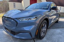 2023 Ford Mustang Mach-E Select