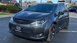 2020 Chrysler Pacifica Touring