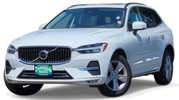2022 Volvo XC60 B5 Momentum