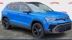 2025 Volkswagen Taos SE Black 4Motion