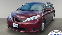 2017 Toyota Sienna LE