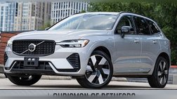 2024 Volvo XC60 Recharge T8 Plus Dark Theme