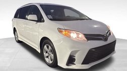 2020 Toyota Sienna LE 8-Passenger