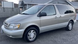 2000 Toyota Sienna LE