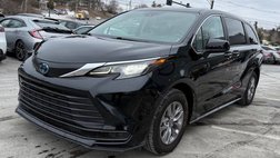 2024 Toyota Sienna LE 8-Passenger