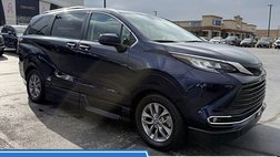 2022 Toyota Sienna XLE 7-Passenger